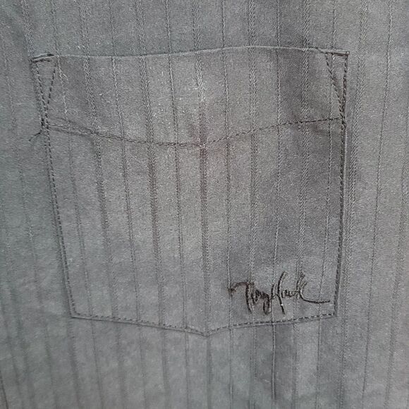 Boys Hawk Button Down Shirt! - Picture 3 of 9